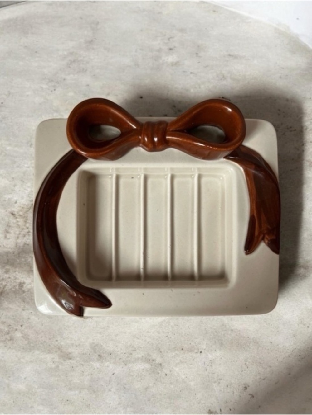 Ceramic Soap Dish with Brown Bow vintage